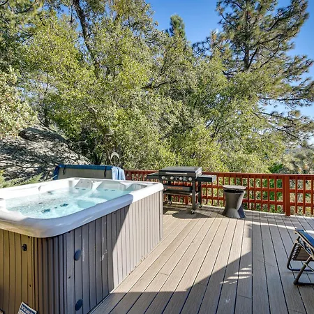 Stunning Idyllwild Home With Private Hot Tub And Decks